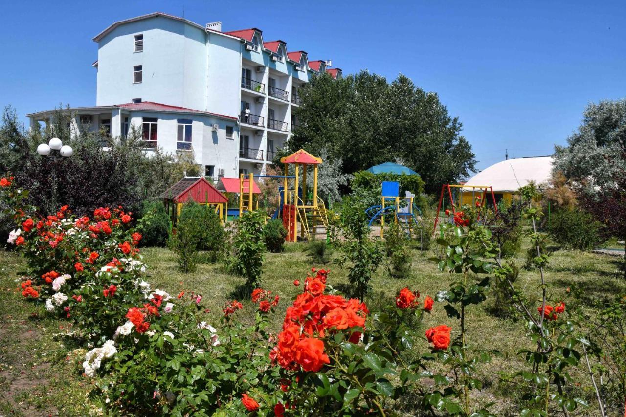 Edem Hotel Zatoka Buitenkant foto